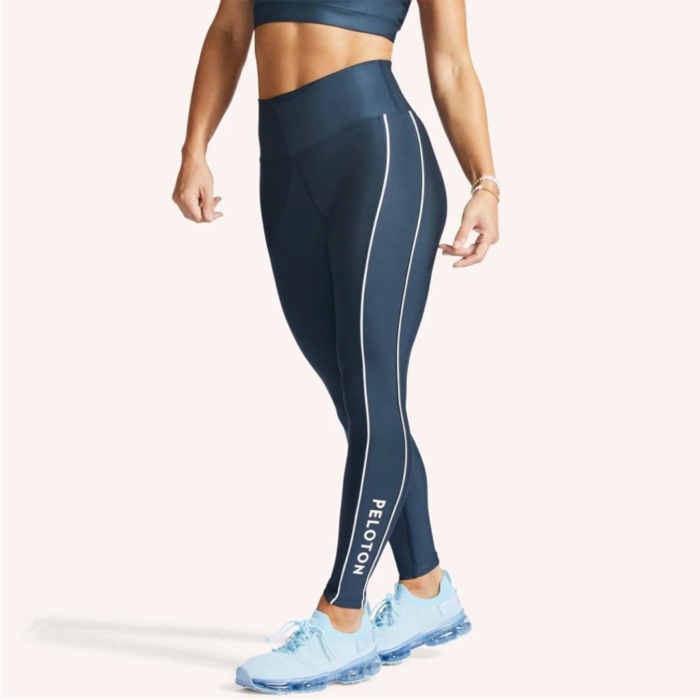 Peloton Show Up Tuxedo Stripe High Rise Leggings Blue Training Pants size M